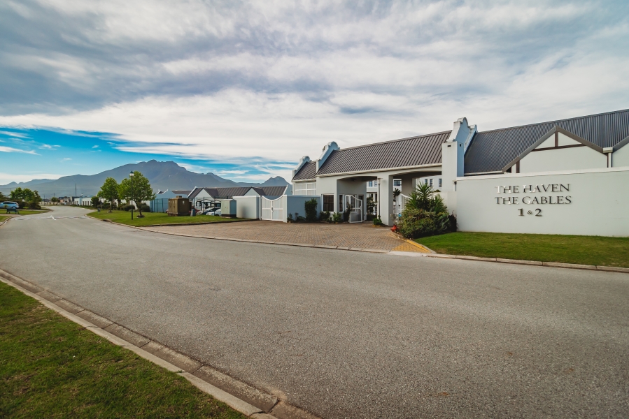 1 Bedroom Property for Sale in Blue Mountain Village Western Cape